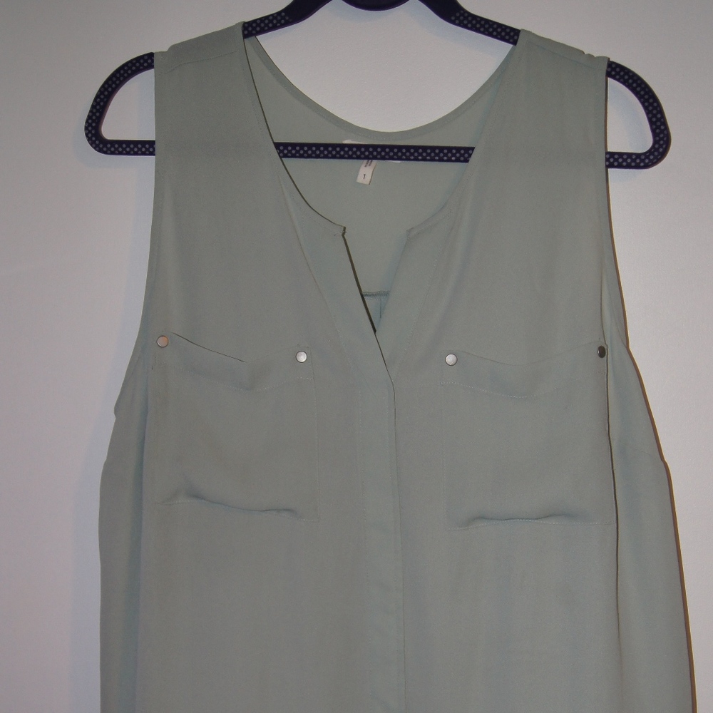 Maurices sleeveless blouse